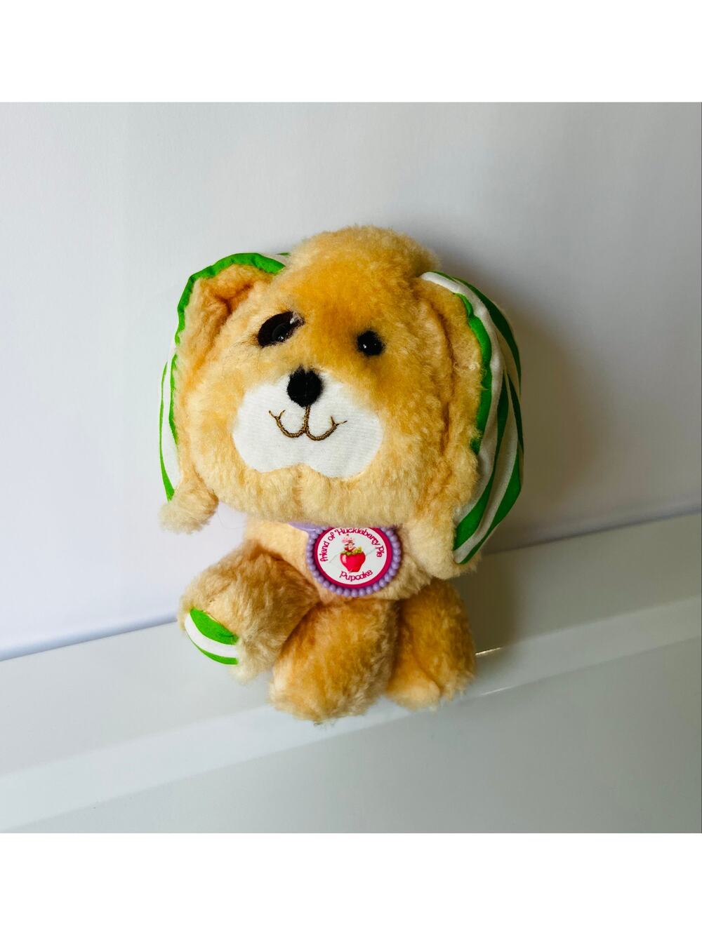 Strawberry Shortcake Pupcake Puppy friend of Huckleberry pie tan/green stripe